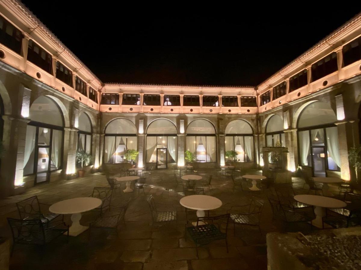 Parador De Trujillo Exterior foto